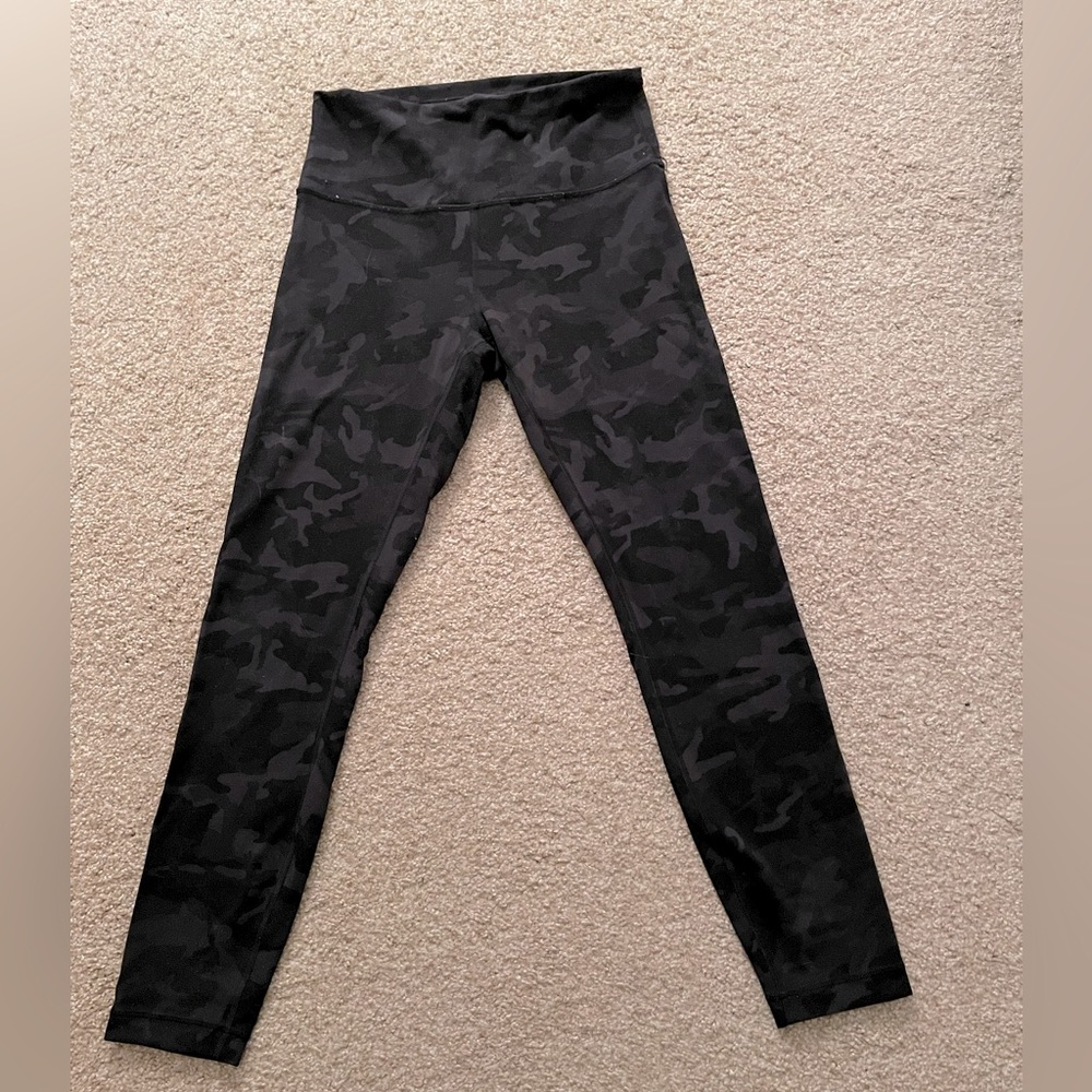 Lululemon Wonder Under Size 8